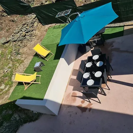 Апартаменты 6-person In Sea View With Jacuzzi San-Martino-di-Lota