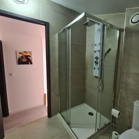 6-person In Sea View With Jacuzzi San-Martino-di-Lota