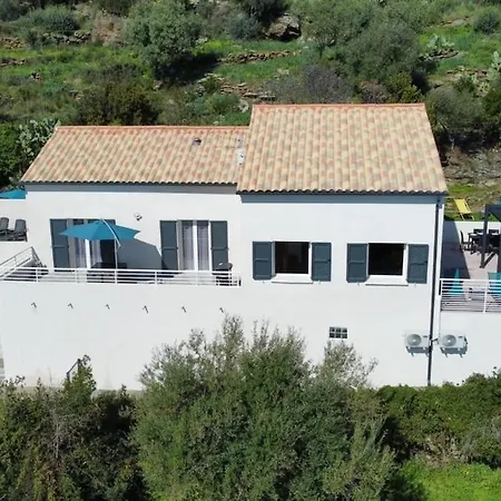 6-person In Sea View With Jacuzzi Apartment San-Martino-di-Lota