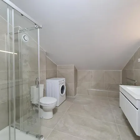 6-person In Sea View With Jacuzzi San-Martino-di-Lota