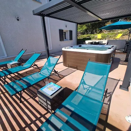 6-person In Sea View With Jacuzzi Apartment