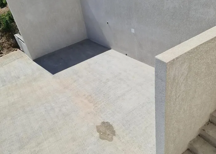 Apartamento 6-person In Sea View With Jacuzzi San-Martino-di-Lota