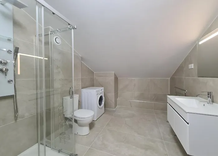 6-person In Sea View With Jacuzzi San-Martino-di-Lota